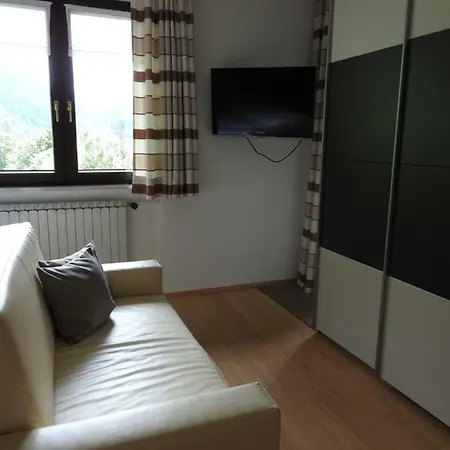 Manuela Apartment *